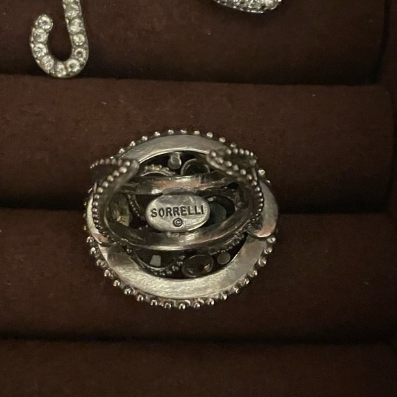 SORRELLI Stunning Silver Light Grey Clear Crystals Swirl Adjustable Ring - Picture 2 of 6